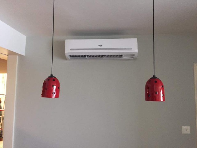 Foto 1 - Instalao de ar condicionado split